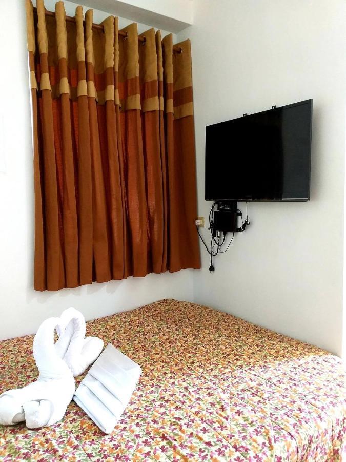 Sola Eleganza Apartelle Quezon City Exterior photo